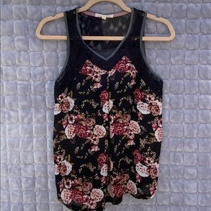 Womens tank tops size Medium